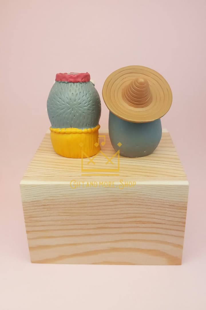 Hula hedgehogs music box